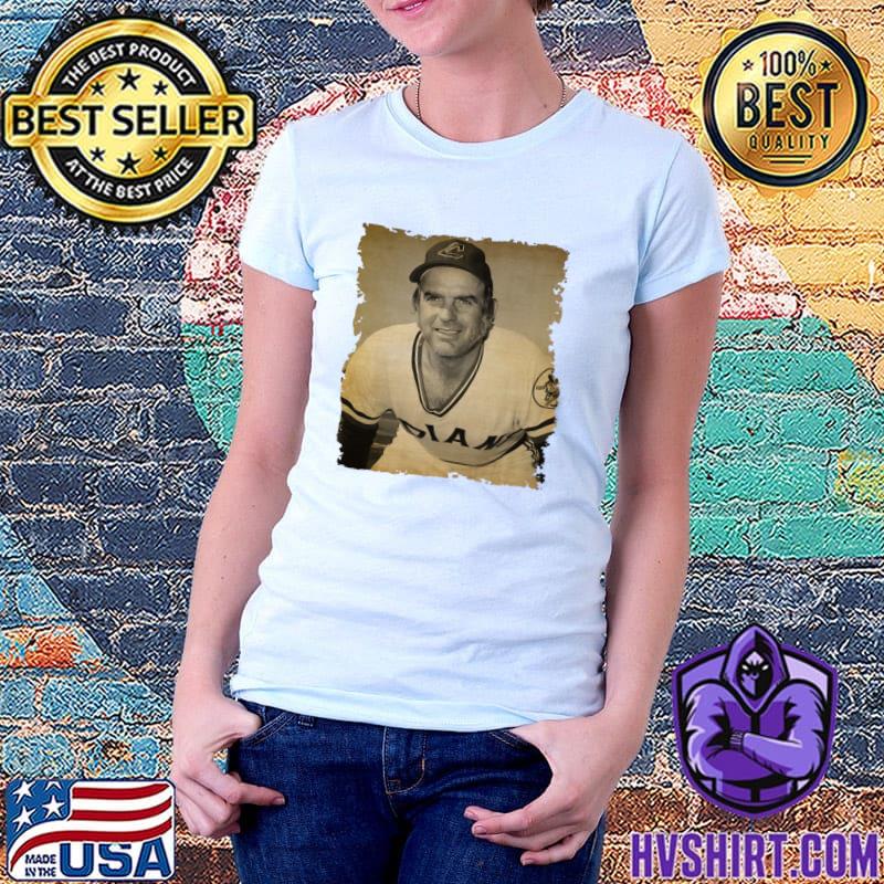 Gaylord Perry Old Photo Vintage an American right-handed Major League  Baseball T-Shirt, hoodie, sweater, long sleeve and tank top