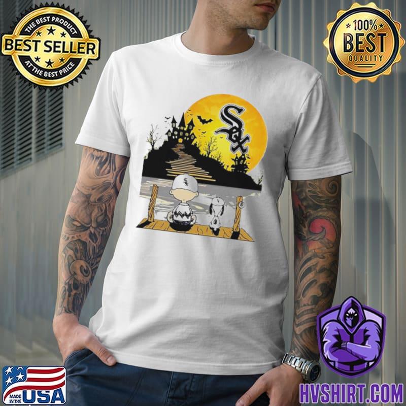 Charlie Brown And Snoopy Watching Pittsburgh Steelers Halloween T-Shirt